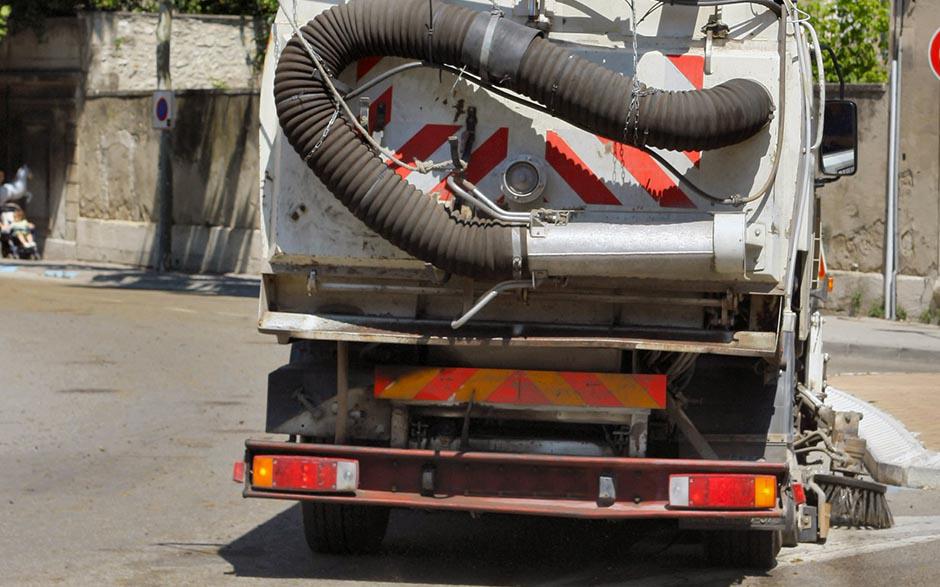 camion pompe egout Antony
